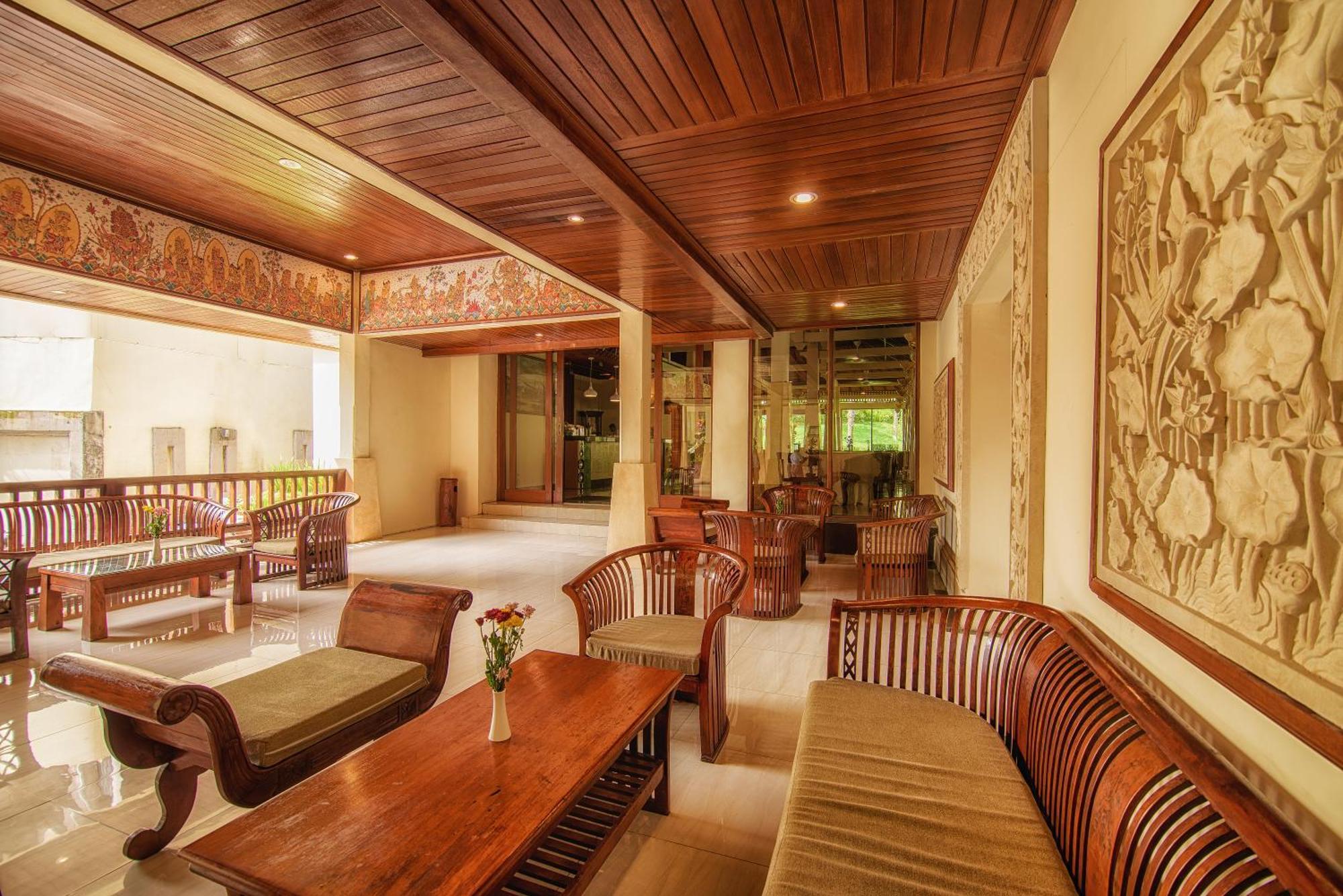 Champlung Sari Villa&spa Hotel 4*